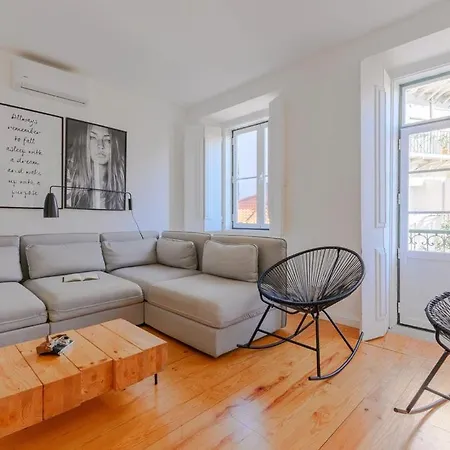 Apartment Plum Guide - Bicicleta Grain Lisbon