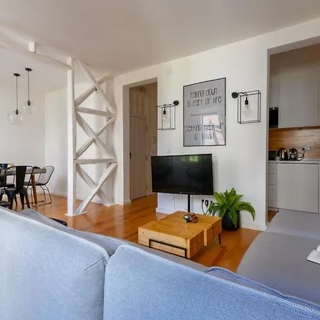 Apartment Plum Guide - Bicicleta Grain Lisbon