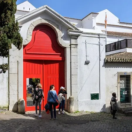 Plum Guide - Bicicleta Grain Apartment Lisbon
