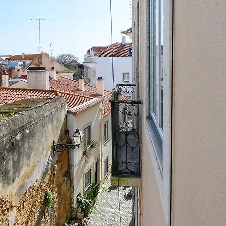 Apartment Plum Guide - Bicicleta Grain Lisbon