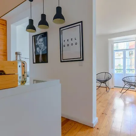 Apartment Plum Guide - Bicicleta Grain Lisbon